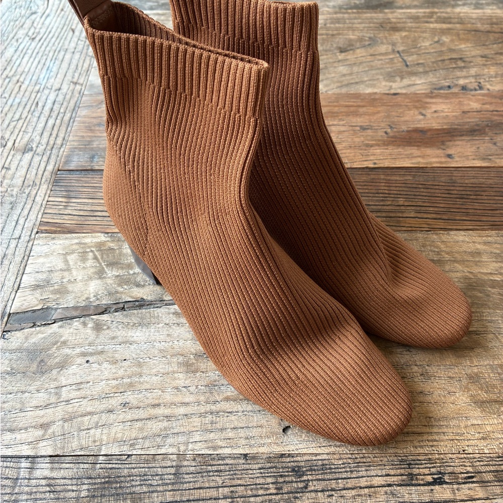 Everlane Ribbed Sock Ankle Boots in Cognac Brown